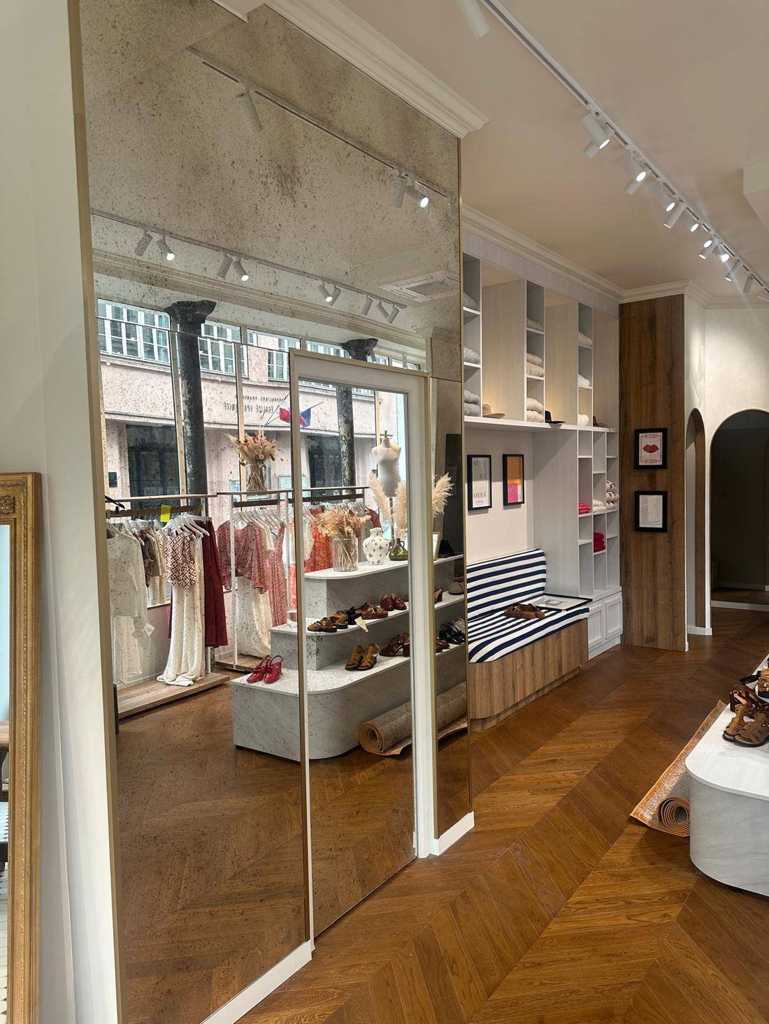 Agencement boutique mode